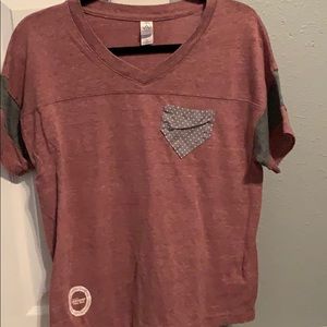 Super cute short sleeve shirt